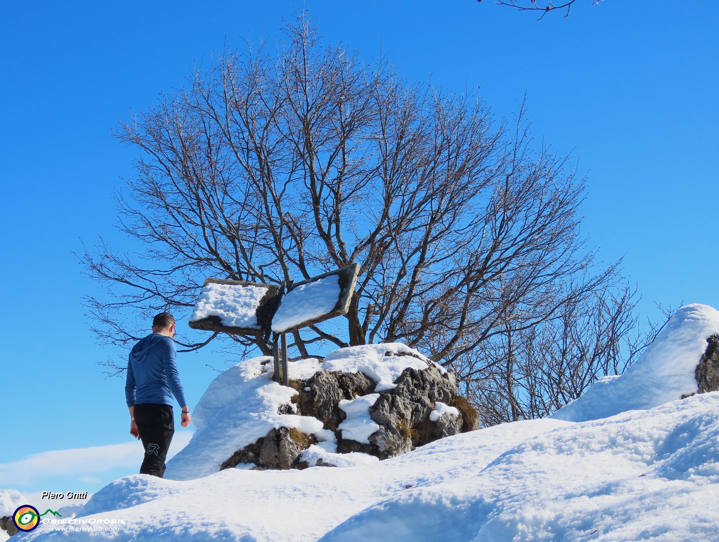 56 In memoraia della grande guida alpina Antonio Baroni.JPG
